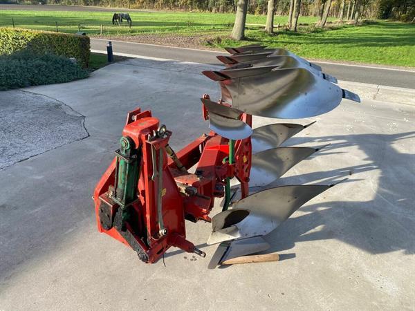 Grote foto kverneland ld85 3 schaar ploeg agrarisch ploegen