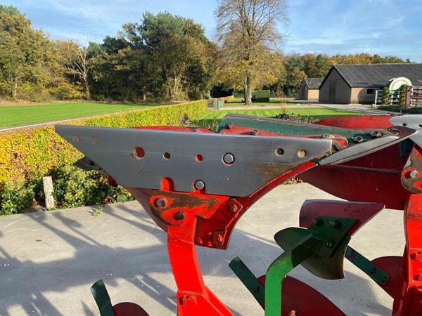 Grote foto kverneland ld85 3 schaar ploeg agrarisch ploegen