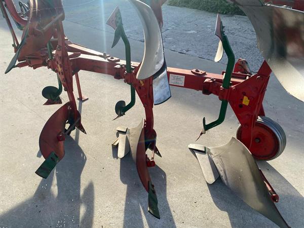 Grote foto kverneland ld85 3 schaar ploeg agrarisch ploegen