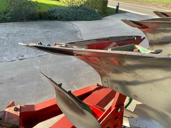 Grote foto kverneland ld85 3 schaar ploeg agrarisch ploegen