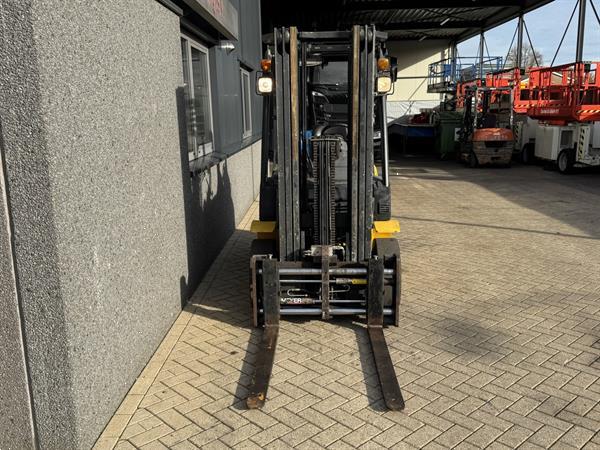 Grote foto komatsu fg25ht 16r triplo 470 freelift sideshift vorkversteller lpg 2008 agrarisch heftrucks