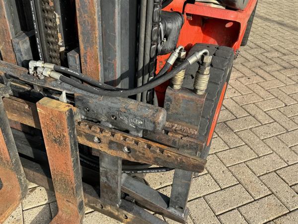 Grote foto linde h25d 02 triplo 640 freelift sideshift 4e functie diesel 1995 agrarisch heftrucks