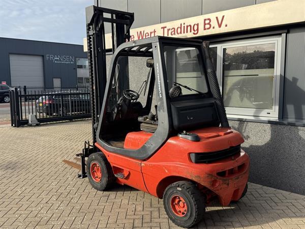 Grote foto linde h25d 02 triplo 640 freelift sideshift 4e functie diesel 1995 agrarisch heftrucks