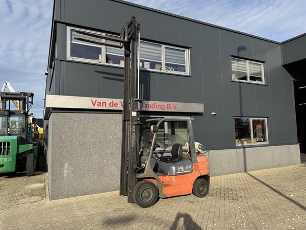 Grote foto toyota 42 7fgf25 duplo 400 3e 4e functie lpg 2001 agrarisch heftrucks