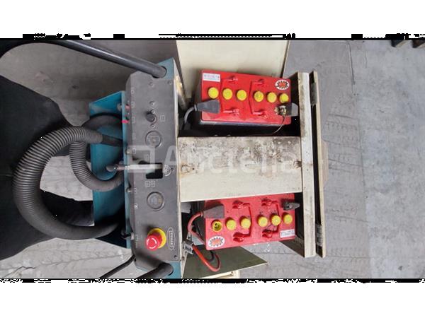 Grote foto tennant 186 schrobmachine kuismachine doe het zelf en verbouw ijzerwaren en bevestigingsmiddelen