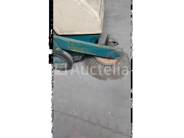 Grote foto tennant 186 schrobmachine kuismachine doe het zelf en verbouw ijzerwaren en bevestigingsmiddelen