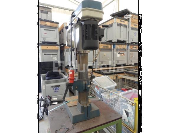 Grote foto serrmac nag16 18 kolomboormachine doe het zelf en verbouw ijzerwaren en bevestigingsmiddelen