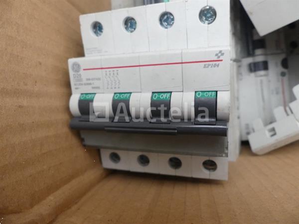 Grote foto 35 diverse stroomonderbrekers doe het zelf en verbouw onderdelen en accessoires