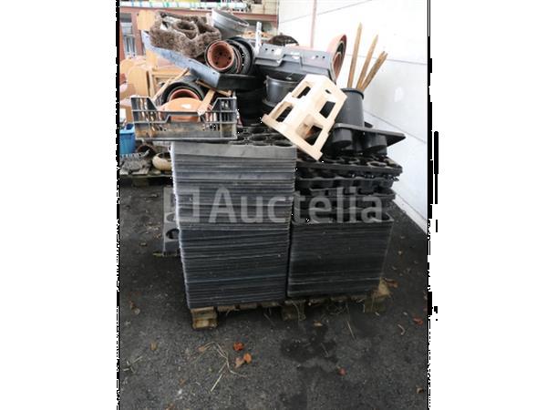 Grote foto decoratie diverse plastic potten tuin en terras overige tuin en terras