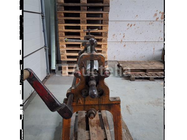 Grote foto f. pinon manuele plaatwals doe het zelf en verbouw ijzerwaren en bevestigingsmiddelen