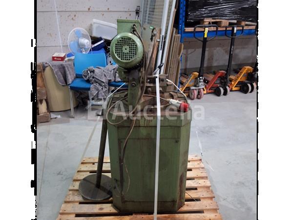 Grote foto bewo afkortzaagmahchine metaal doe het zelf en verbouw ijzerwaren en bevestigingsmiddelen