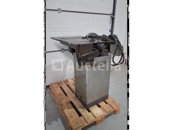 Grote foto c g metaalzaagmachine doe het zelf en verbouw ijzerwaren en bevestigingsmiddelen