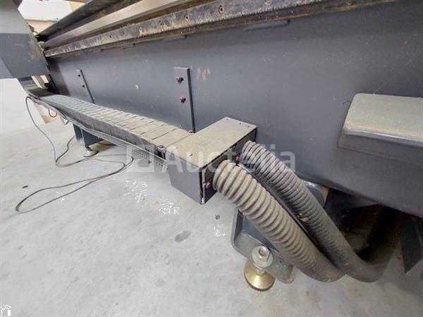 Grote foto freestafel freesmachine multicam 5000 series doe het zelf en verbouw ijzerwaren en bevestigingsmiddelen