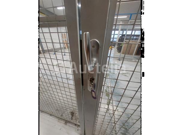 Grote foto magazijnkooi veiligheidskooi magazijnbox doe het zelf en verbouw ijzerwaren en bevestigingsmiddelen