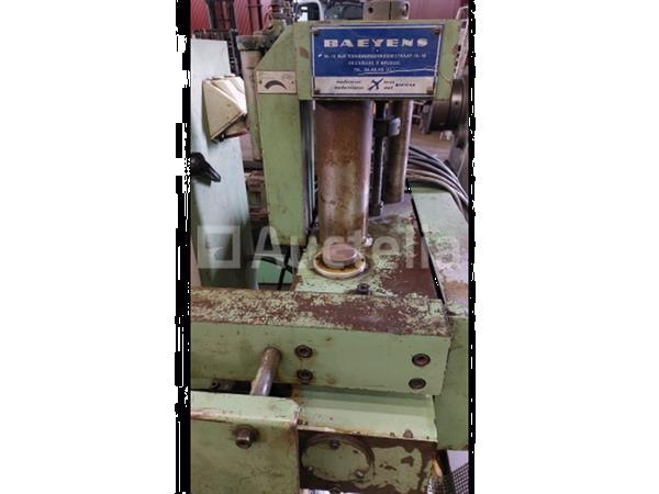 Grote foto saturne cirkelzaagautomaat automatische zaagmachine doe het zelf en verbouw ijzerwaren en bevestigingsmiddelen