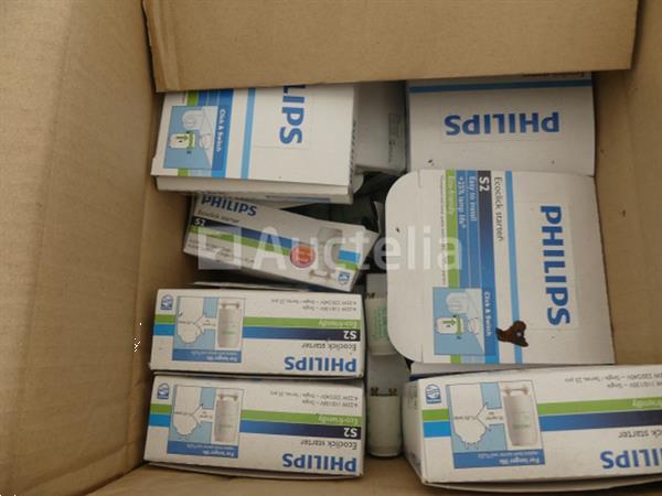 Grote foto diverse elektrische apparatuur set doe het zelf en verbouw onderdelen en accessoires