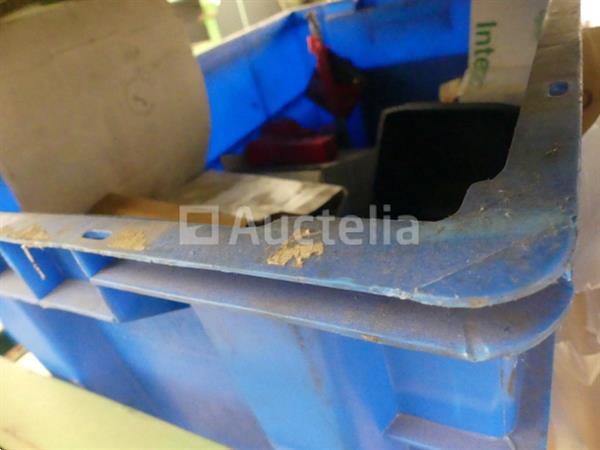 Grote foto diverse elektrische apparatuur set doe het zelf en verbouw onderdelen en accessoires