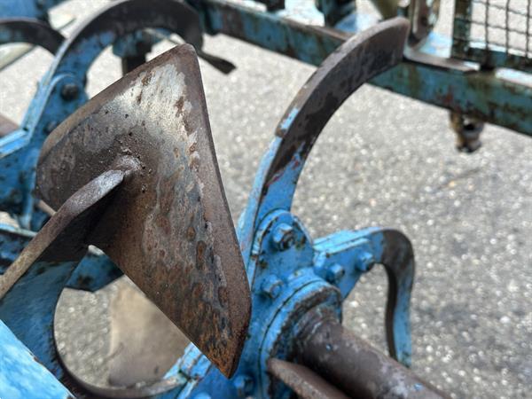 Grote foto imants spitmachine 180 cm met harkrol agrarisch akkerbouw