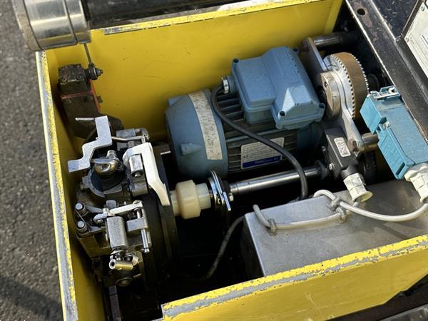 Grote foto bercomex crm bindmachine op bindkar agrarisch tuinbouw