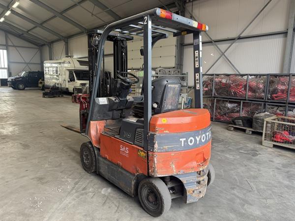 Grote foto toyota 7fbmf18 1 8 ton agrarisch heftrucks