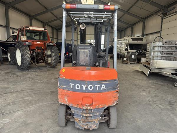 Grote foto toyota 7fbmf18 1 8 ton agrarisch heftrucks