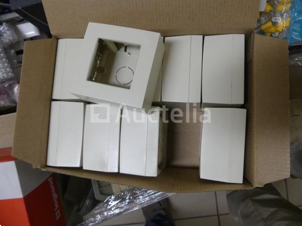 Grote foto diverse elektrische apparatuur set doe het zelf en verbouw onderdelen en accessoires