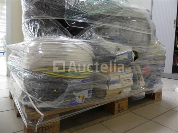 Grote foto set van verschillende elektrische kabelspoelen doe het zelf en verbouw onderdelen en accessoires