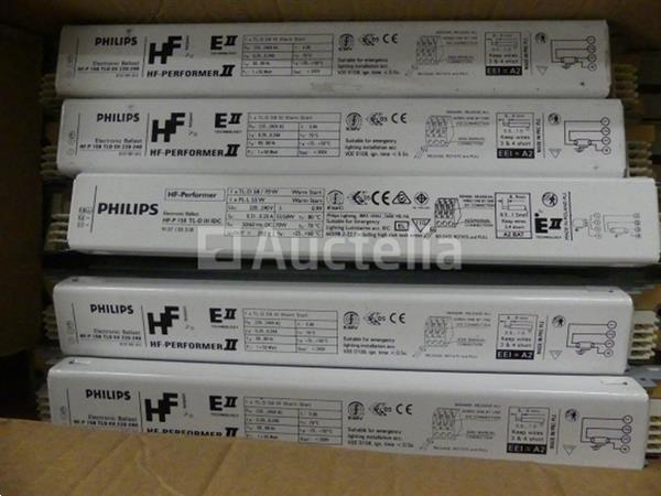 Grote foto diverse elektrische apparatuur set doe het zelf en verbouw onderdelen en accessoires