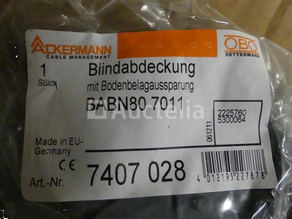 Grote foto diverse elektrische apparatuur set doe het zelf en verbouw onderdelen en accessoires