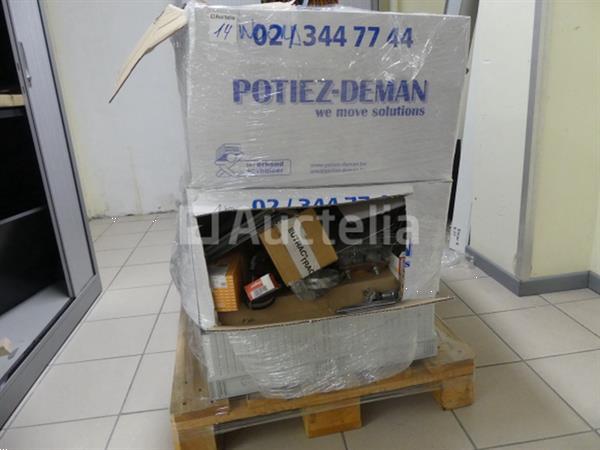 Grote foto diverse elektrische apparatuur set doe het zelf en verbouw onderdelen en accessoires