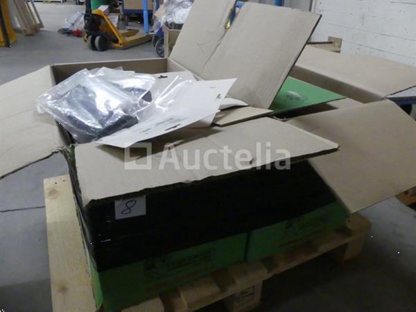 Grote foto diverse elektrische apparatuur set doe het zelf en verbouw onderdelen en accessoires