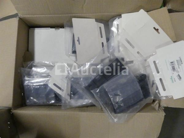 Grote foto diverse elektrische apparatuur set doe het zelf en verbouw onderdelen en accessoires