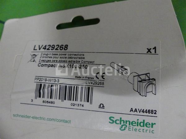 Grote foto diverse elektrische apparatuur set doe het zelf en verbouw onderdelen en accessoires