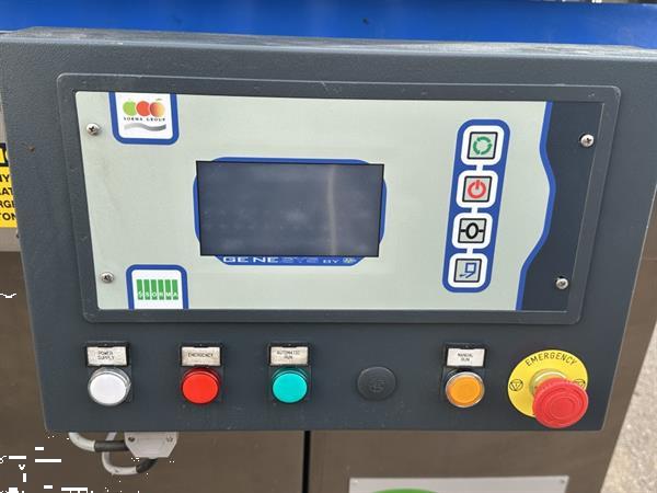 Grote foto sorma pc10 126 afweegmachine met punnet trayvuller acm 115 en ontnester dp4 115 agrarisch tuinbouw