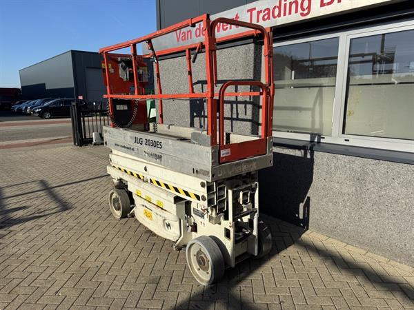 Grote foto jlg 2030es schaarhoogwerker scissor lift 8meter werkhoogte 2014 elektrisch doe het zelf en verbouw hoogwerkers