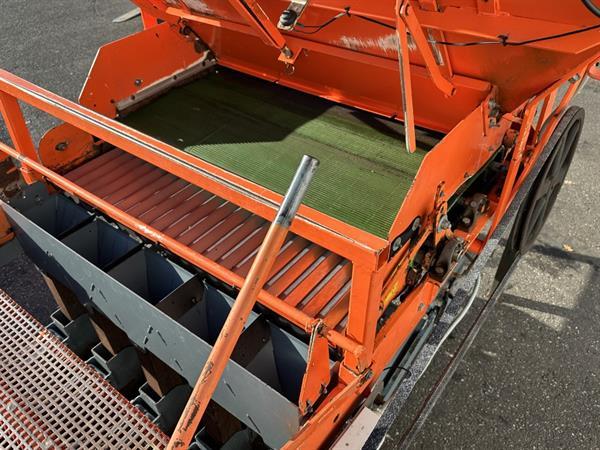 Grote foto nobels 150 cm uien bollen plantmachine 5 rijen agrarisch zaaimachines