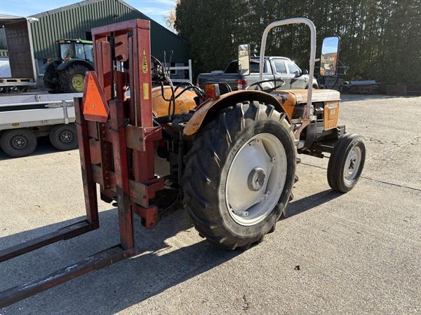 Grote foto renault r80 s semi smalspoor agrarisch tractoren