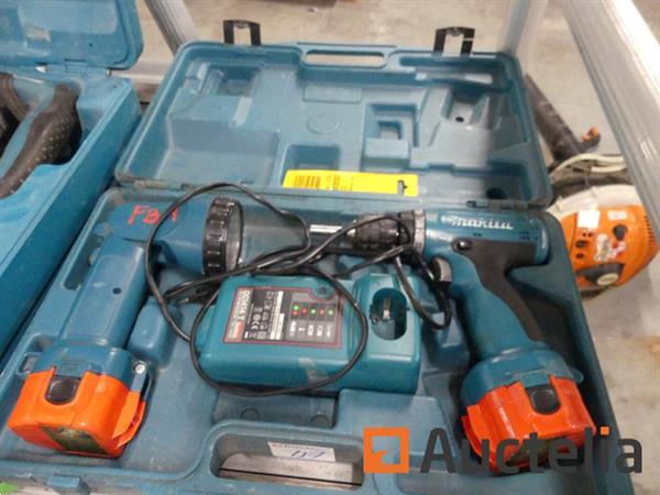 Grote foto schroevendraaier op batterijen klopboren 9714 047 doe het zelf en verbouw gereedschappen en machines