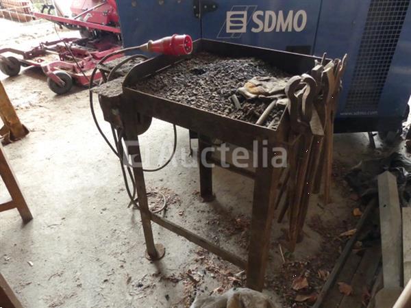 Grote foto metaal smeden doe het zelf en verbouw ijzerwaren en bevestigingsmiddelen