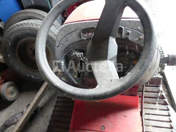 Grote foto 1tractor en 2 grasmaaiers tuin en terras zitmaaiers