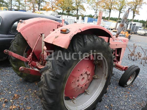 Grote foto international harvester landbouwtractor vin nt362374 agrarisch tractoren