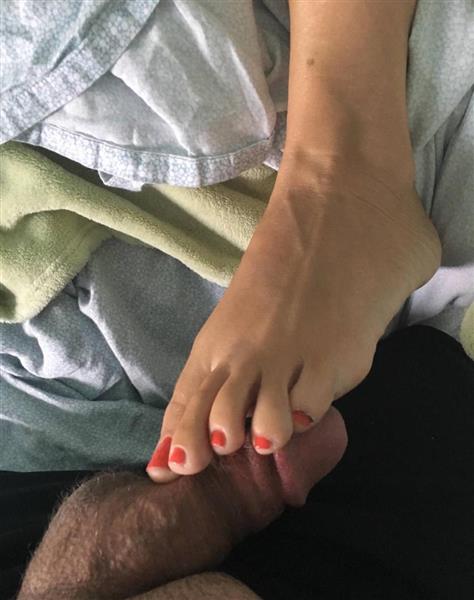 Grote foto kick jij op seks met voetjes erotiek vrouw zoekt mannelijke sekspartner