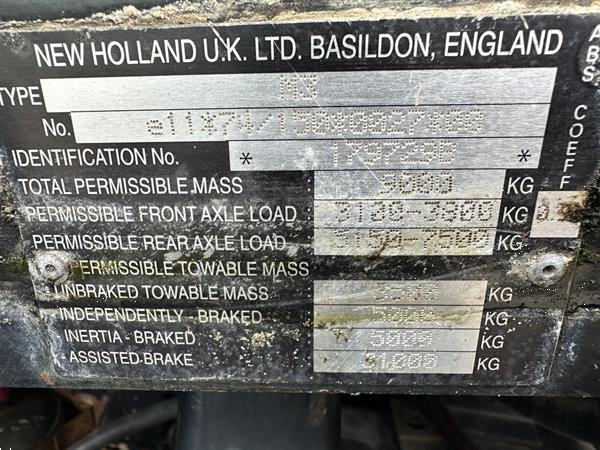 Grote foto new holland tm 135 agrarisch tractoren