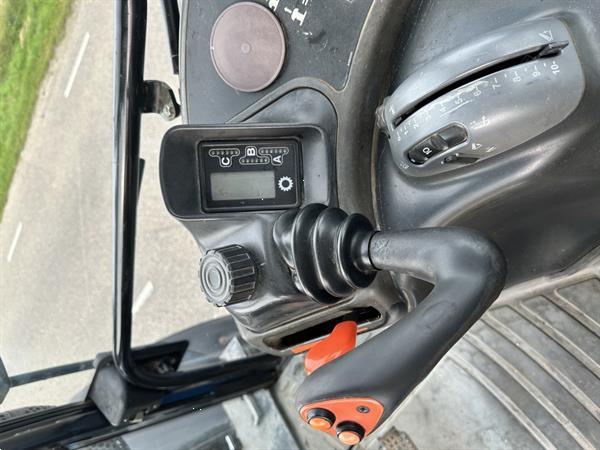 Grote foto new holland tm 135 agrarisch tractoren