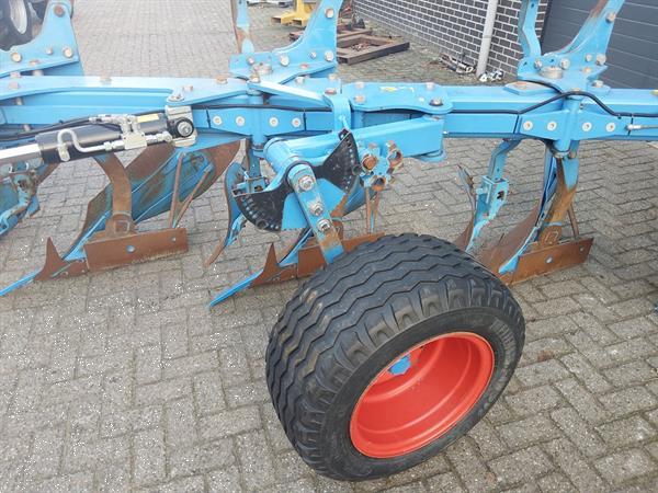 Grote foto lemken juwel 8 v5n100 5 schaar vario ploeg agrarisch ploegen
