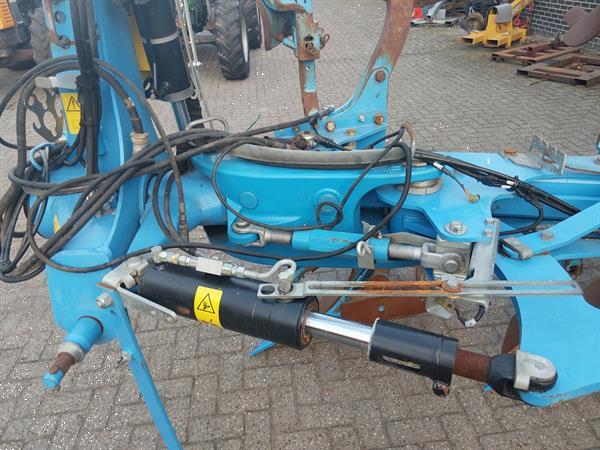 Grote foto lemken juwel 8 v5n100 5 schaar vario ploeg agrarisch ploegen