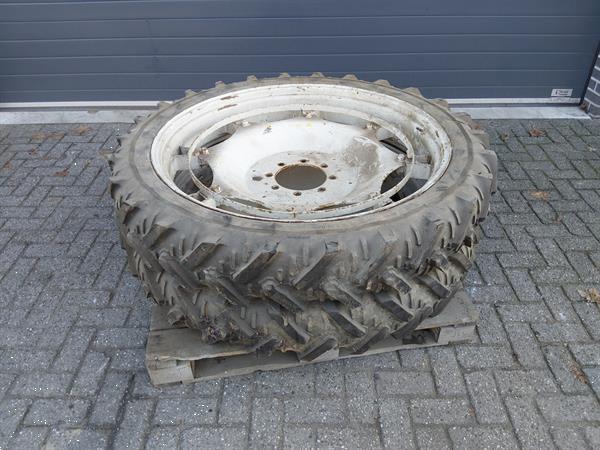 Grote foto cultuurwielen 9.5 r44 grote zf steek 220x270 agrarisch wielen