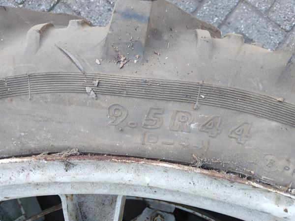 Grote foto cultuurwielen 9.5 r44 grote zf steek 220x270 agrarisch wielen