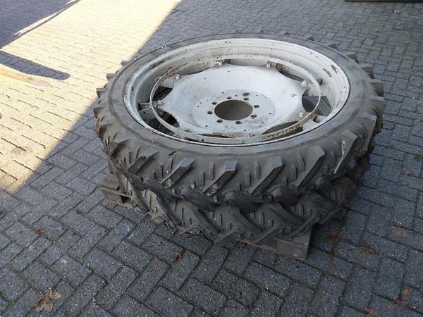 Grote foto cultuurwielen 9.5 r44 grote zf steek 220x270 agrarisch wielen