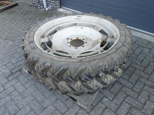 Grote foto cultuurwielen 9.5 r44 grote zf steek 220x270 agrarisch wielen